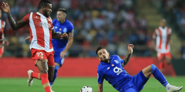 本菲卡主场续命，皇马客场稳冲直通