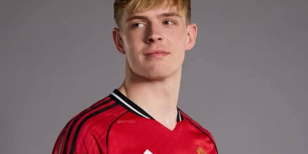 曼联官宣召回滕哈格爱将，或重返阿莫林球队！另有两出租小妖回归