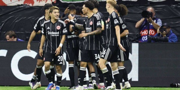 德甲上演疯狂对决：法兰克福6-4惊魂取胜，进6球后丢4球