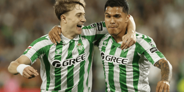 10月18日！西甲！比利亚雷VS贝蒂斯！马竞VS奥萨苏纳！赛前前瞻分析！